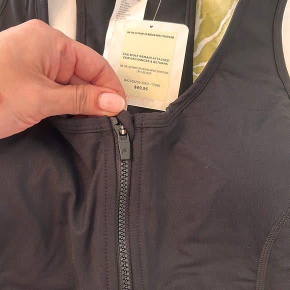Fabletics Black Front-Zip Racerback Sports Bra - Picture 7 of 7